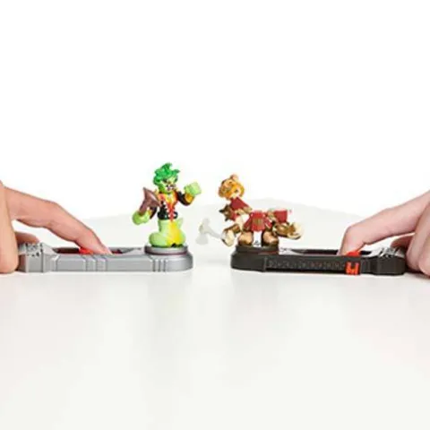 Moose Toys Akedo Ultimate Arcade Warriors - Mini Battling Action Figures - Select Figure(s)