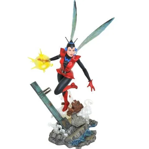 Diamond Select Marvel Gallery Comic Wasp PVC Statue