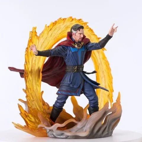Diamond Select Marvel Gallery Doctor Strange 2 PVC Statue