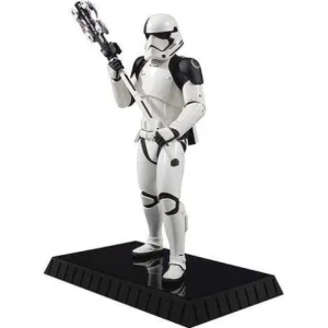 Gentle Giant Star Wars: Executioner Trooper - 1/6 Scale Statue - Limited Edition